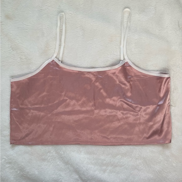Silk pink top - Picture 2 of 2
